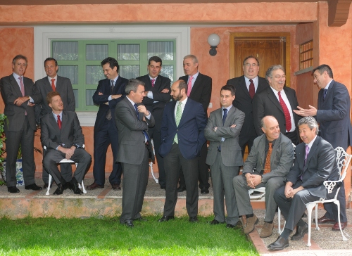 El canal echa en falta más confianza en consumidores y agentes económicos