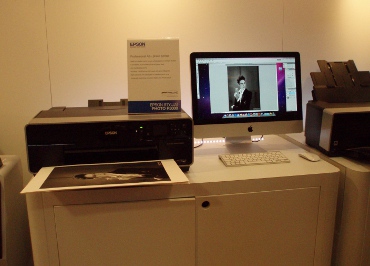 El estadio del Manchester United acoge el lanzamiento de 100 nuevos equipos de Epson