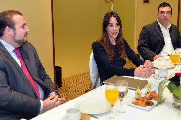 Foto recurso mesa digital signage Channel Partner diciembre 2014 pequeña