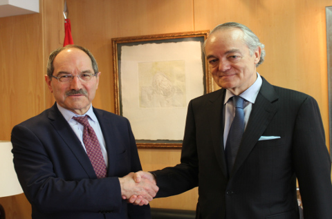 Pedro Mier, a la izquierda, con José Manuel de Riva.