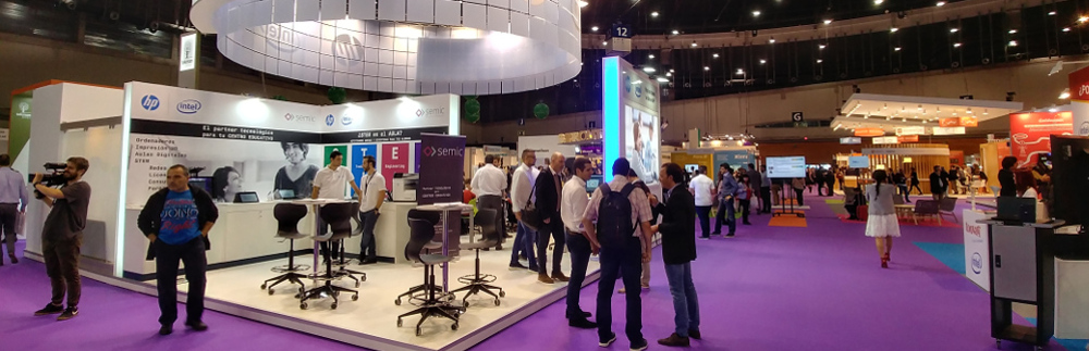 Zona de expositores en el Simo Educación 2017.