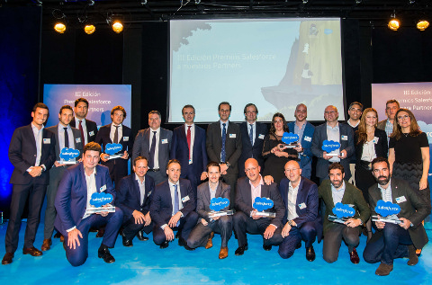 Foto de familia de los partners premiados por Salesforce Iberia en 2018.