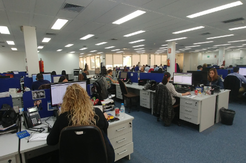 Oficinas de un mayorista informático.