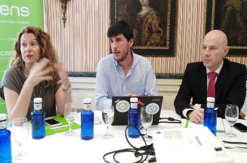 Inmaculada Castellanos, Alberto Viroulet y Jorge del Burgo (Acens)