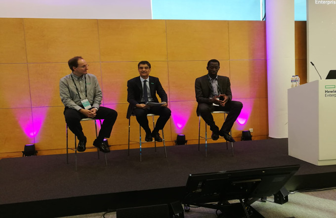 En el centro: José María de la Torre, Presidente de Hewllet Packard Enterprise España, en el HPE Discover 2018.