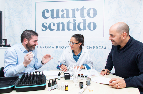 La aromaterapia entra en las tiendas de Ticnova.