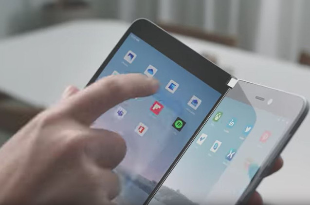 Microsoft Surface Duo.