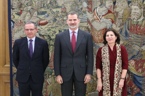 Enrique Lores, Felipe VI y Helena Herrero