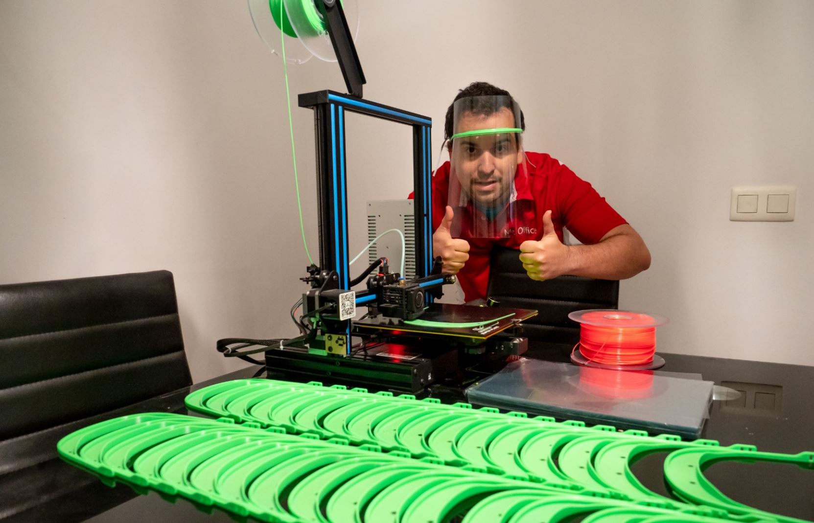 Donación de impresoras 3D de MediaMarkt para combatir coronavirus.