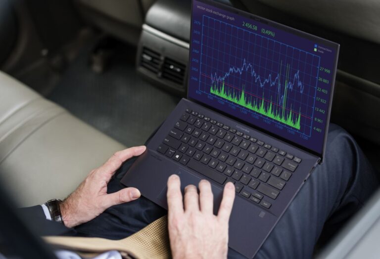 Portátil ExpertBook B9 de Asus.