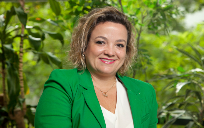 Ana Carolina Cardoso, directora de canal de APC by Schneider Electric.