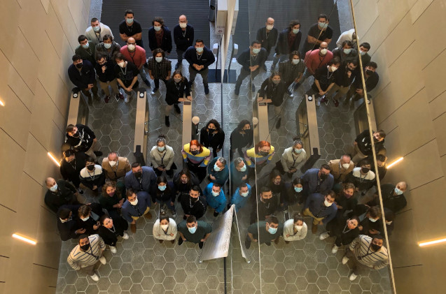 Plantilla de Enzyme, durante el décimo aniversario de la compañía.