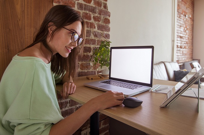 Más de la mitad de los españoles está a favor del teletrabajo