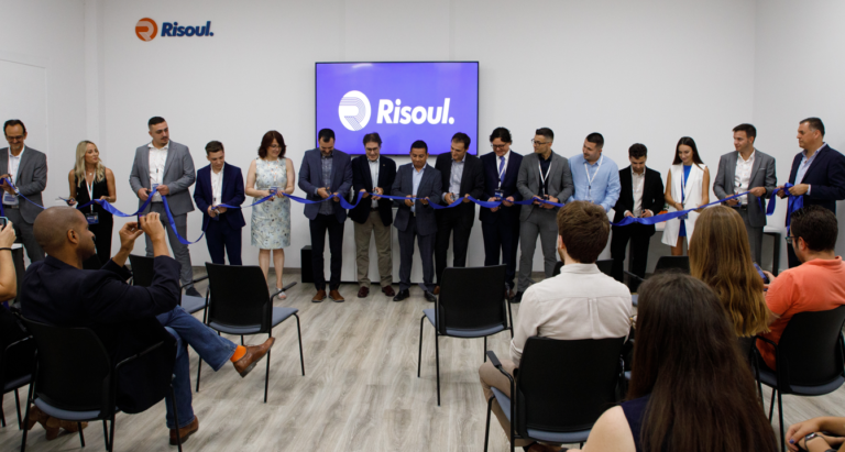 Rockwell firma con Risoul