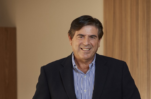 Luis Roca. Luis Roca.