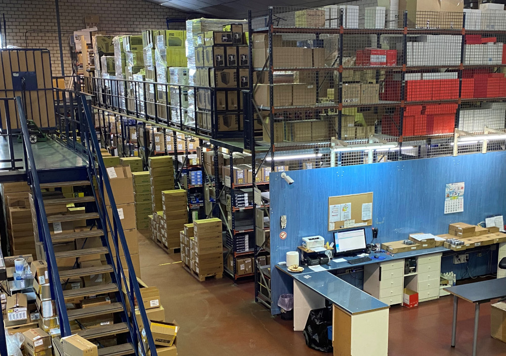 Almacén de Acros en Coslada. 